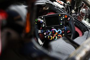 Here's How A Formula 1 Car's Steering Wheel Works